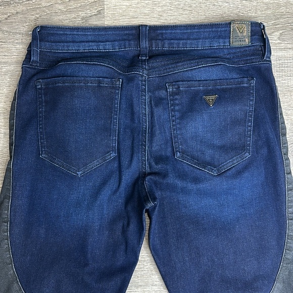 Guess Women’s Shimmering Two-Tone Zip Hem Skinny Jeans Sz 31 - Picture 5 of 12